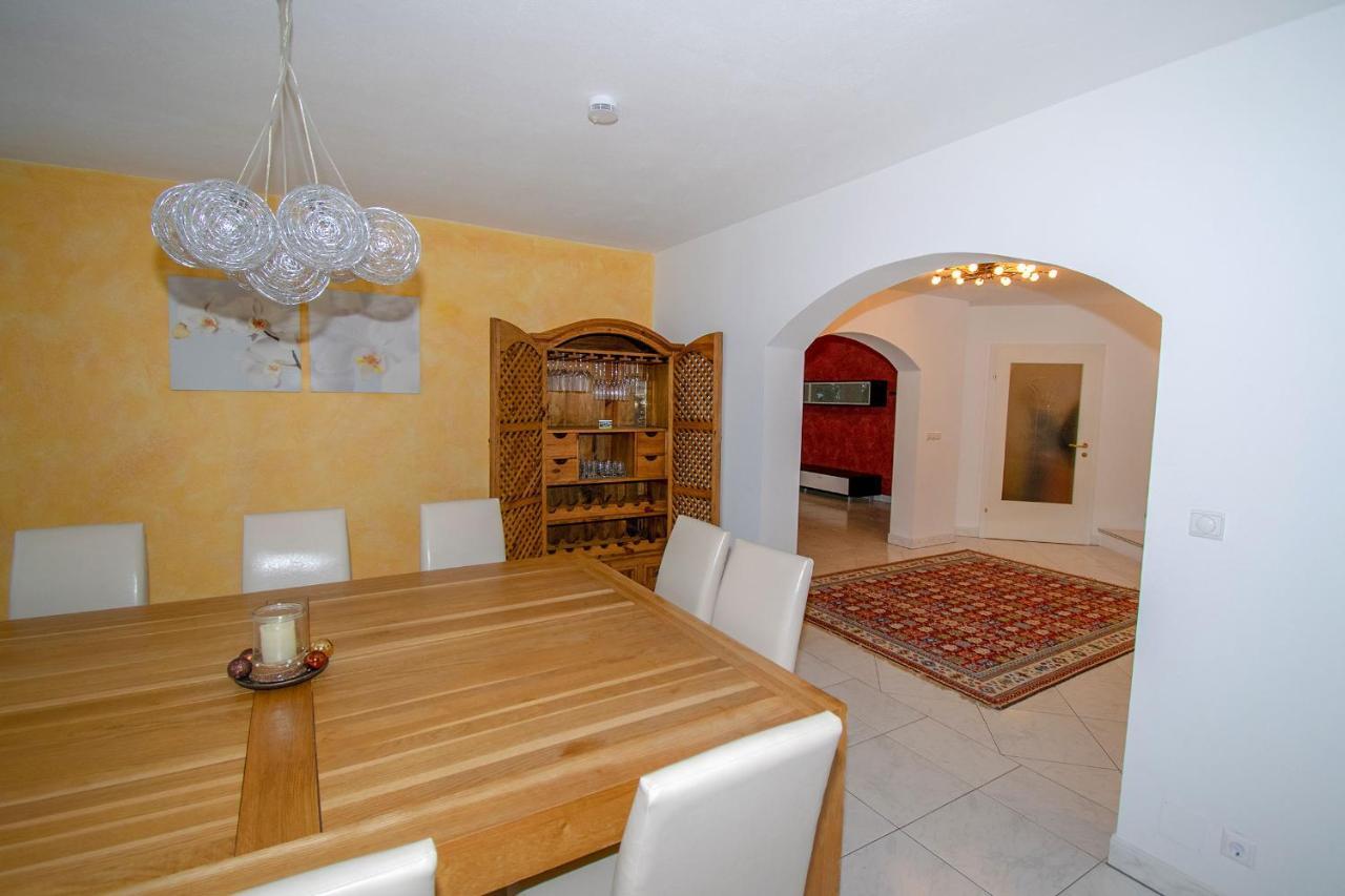 Villa Salza سانكت مارتن ام غريم المظهر الخارجي الصورة